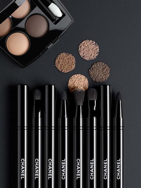 fake chanel makeup brush holder|Chanel retractable eyeshadow brush.